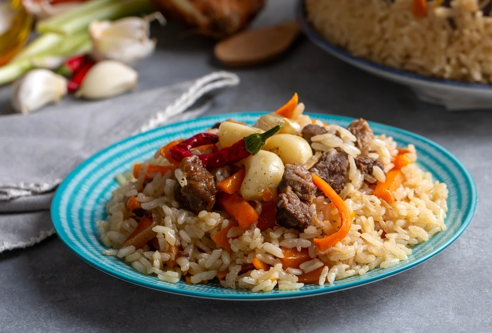 Preparatul traditional uzbec Plov