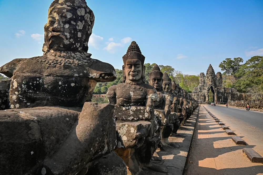 Vedere aeriana a orasului antic Angkor