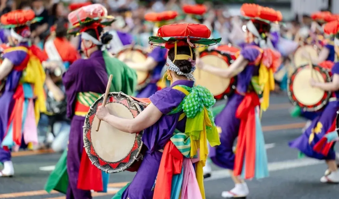 Festivaluri tradiționale vs. pop culture în Japonia: ce alegi pentru prima vizită?
