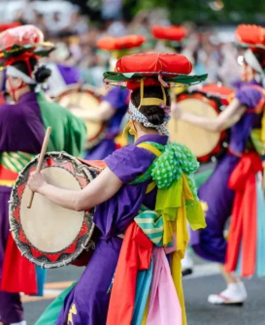 Festivaluri tradiționale vs. pop culture în Japonia: ce alegi pentru prima vizită?