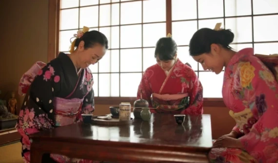 10 tradiții japoneze fascinante pe care trebuie să le descoperi în timpul unui sejur în Japonia
