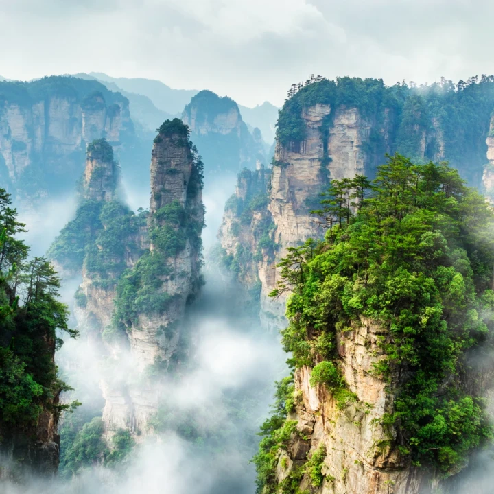 CHINA, Munții Avatar și Canton