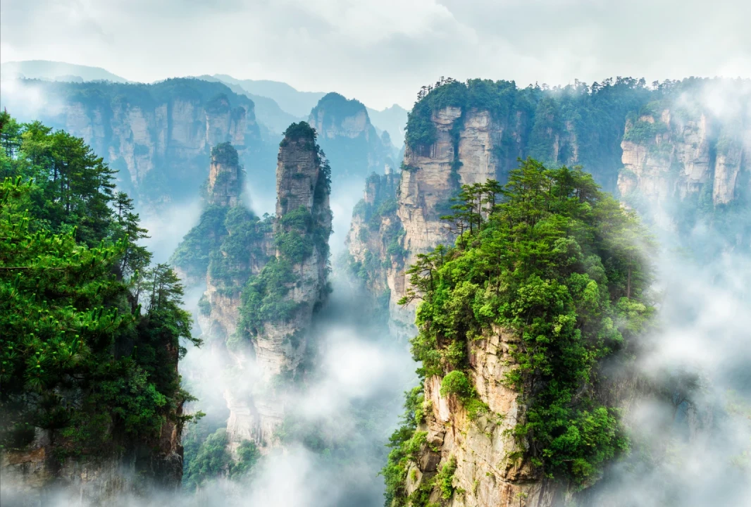 CHINA, Munții Avatar și Canton
