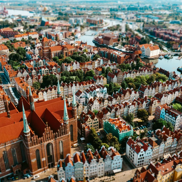 POLONIA