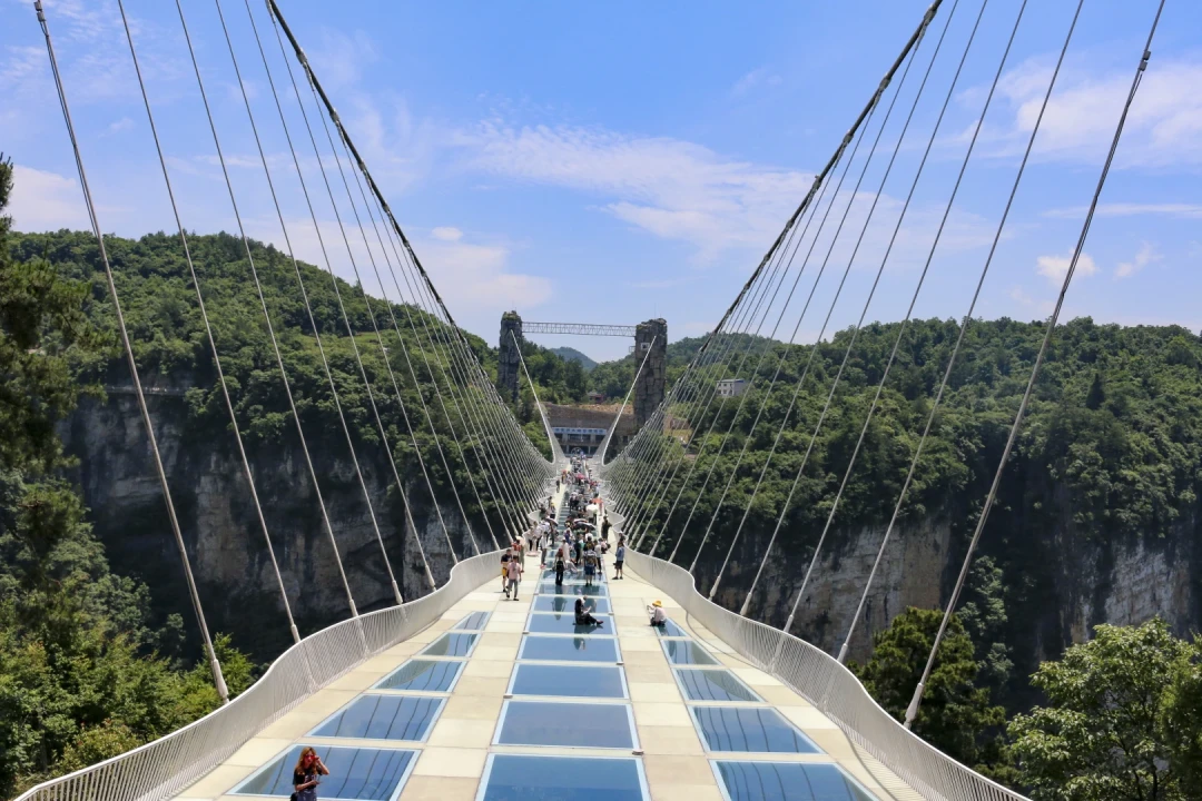 CHINA: Zhangjiajie, Macao și Hong Kong
